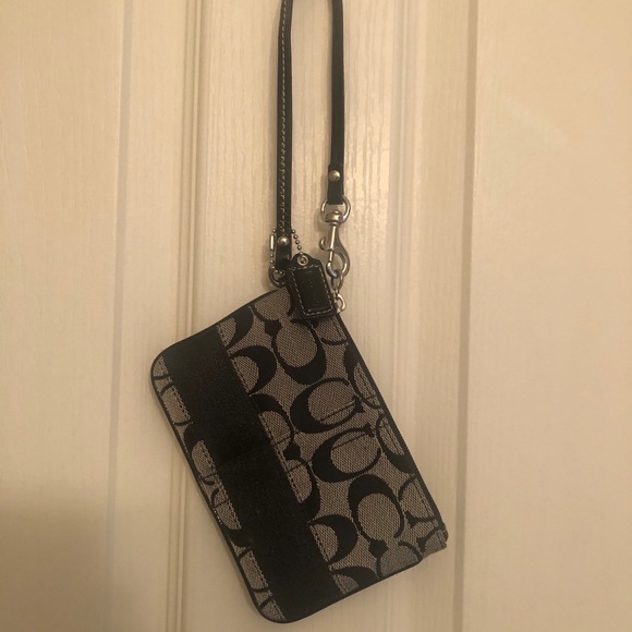 Small Coach Wristlet/Wallet Bundle - Picture 6 of 7